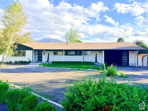 3332 E Fort Union Blvd, Cottonwood Heights, UT 84121