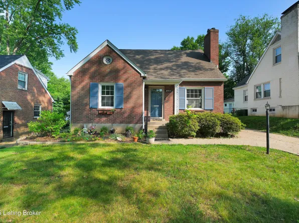 3911 Alton Rd, Saint Matthews, KY 40207