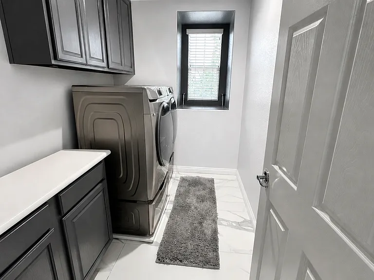15881 Snowy Peak Ln — Photo 17