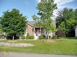 414 Court Ln, Howell, MI 48843