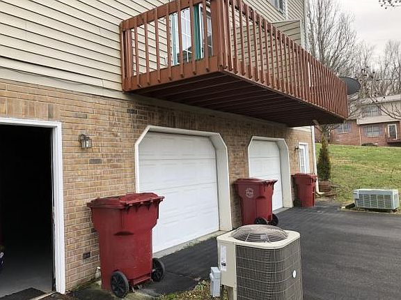 4th image of 2246 Forest Acres Dr