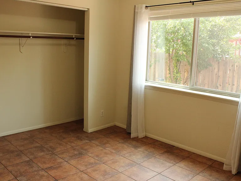 302 S Verde St #1 — Photo 4