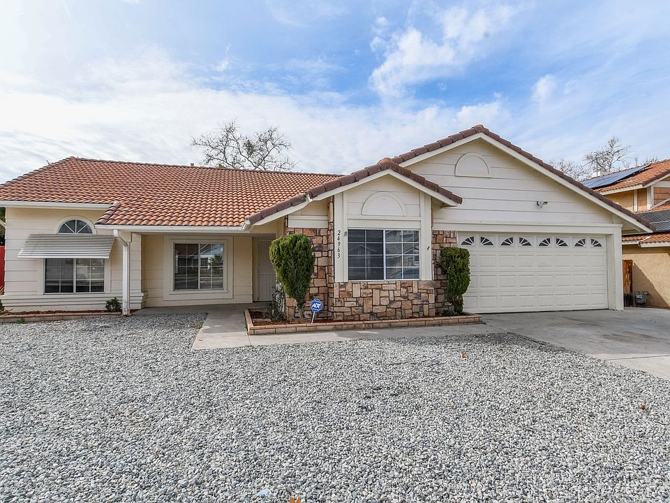 1st image of 24963 Cologne Dr
