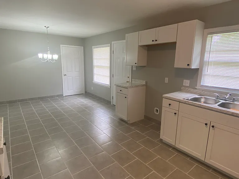 4301 Fredericks Ave — Photo 10