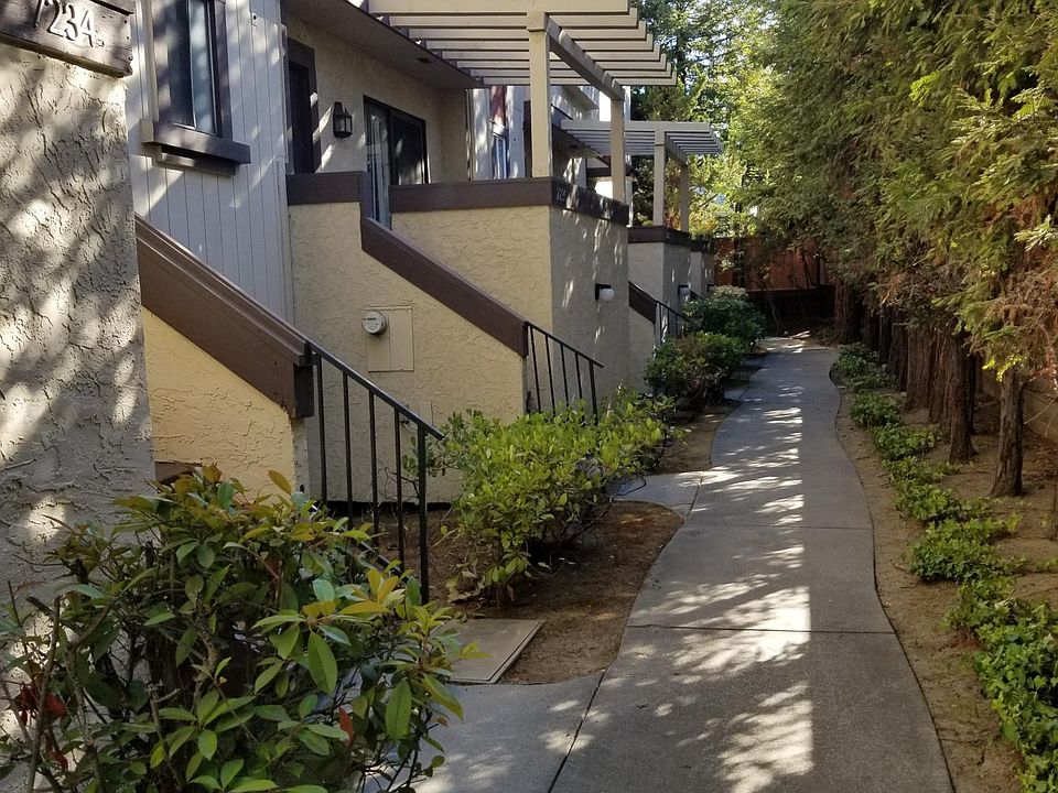 1st image of 7236 Clarendon St