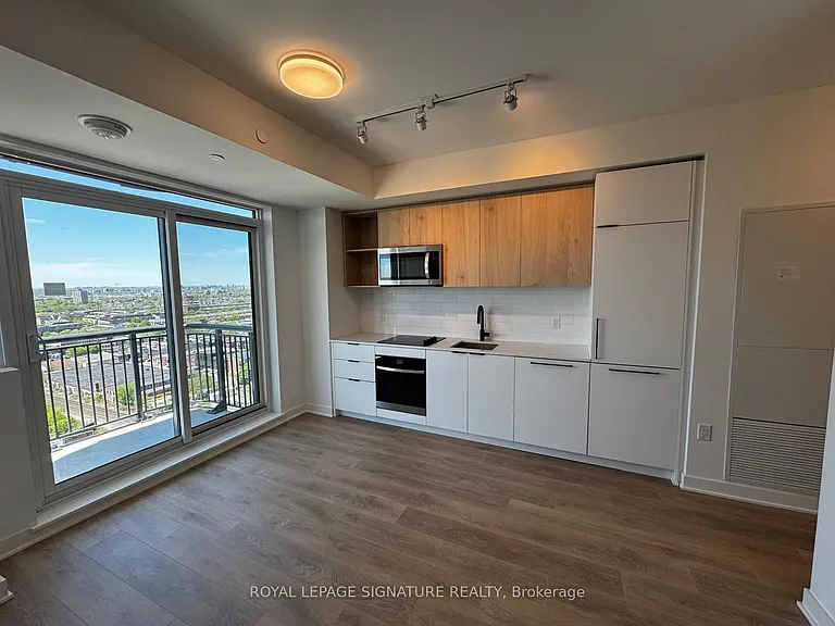 1185 Dupont St #1601 — Photo 12