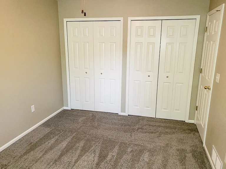 985 Winona Cir — Photo 15