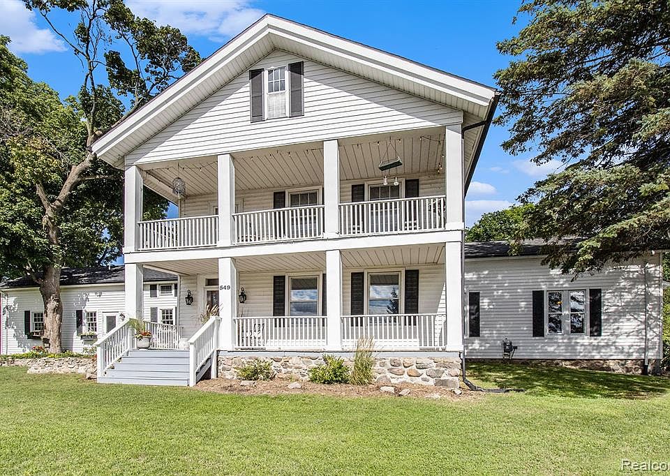 549 Grixdale Ln, Waterford, MI 48328 MLS 20230009186 Zillow