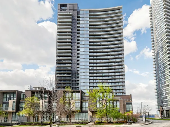 121 McMahon Dr #809, Toronto, ON M2K 0C1