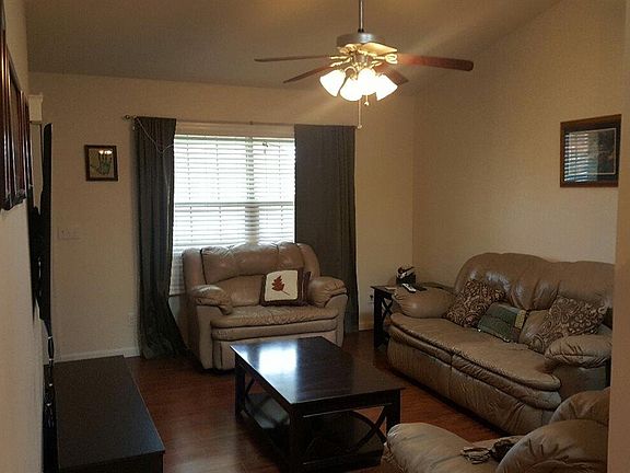 2nd image of 728 Apple Blossom Ln