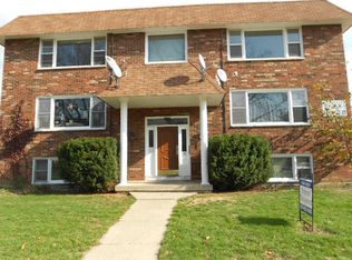 313 Kathleen Dr APT 2, Elgin, IL 60123