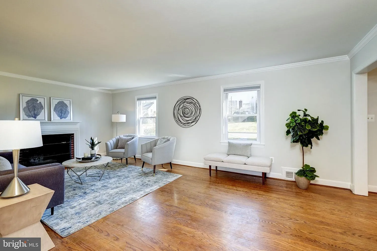 3 bed, 2010 sqft, $5,000 — Photo 4
