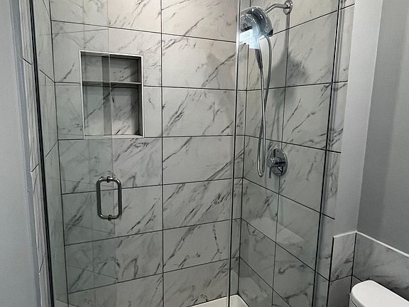 5th image of 91 Lambert Dr Unit B2