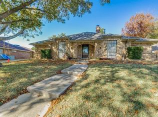 509 Hinsdale Dr, Arlington, TX 76006