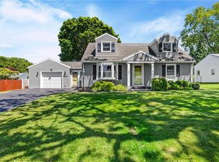 390 Dellwood Rd, Rochester, NY 14616