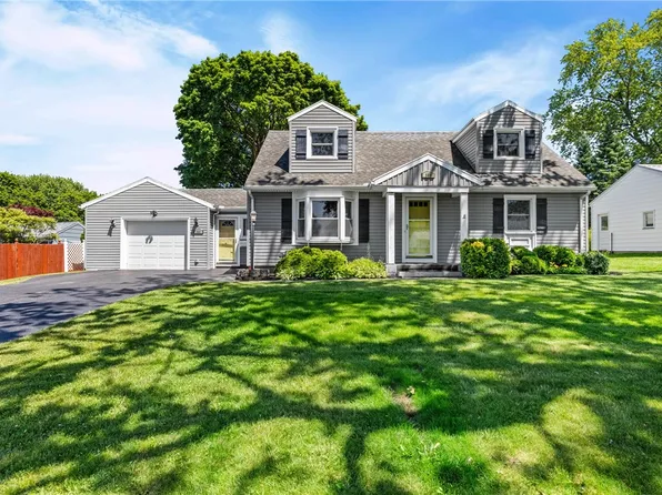 390 Dellwood Rd, Rochester, NY 14616