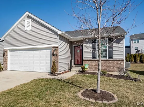 175 Noahs Mill Dr, Lake Saint Louis, MO 63367