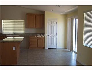 4th image of 2024 Canyon Point Dr