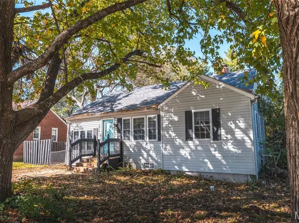 1014 Lynwood Dr, Rolla, MO 65401