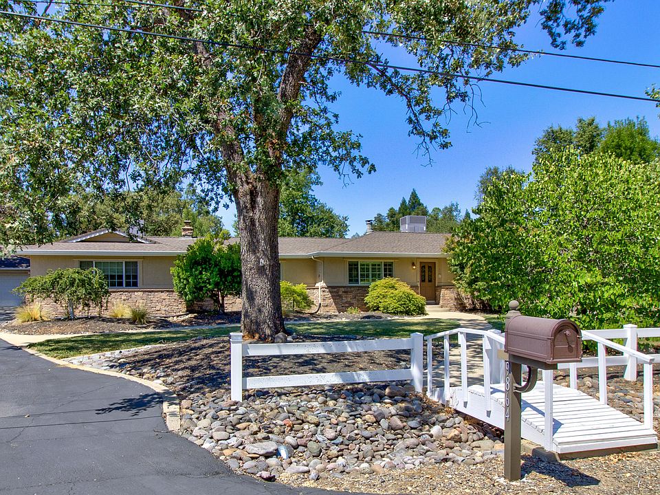 1st image of 9864 Meadowlark Way