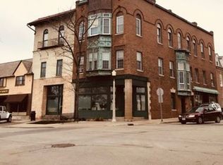 293 E Deerpath Rd APT 35, Lake Forest, IL 60045