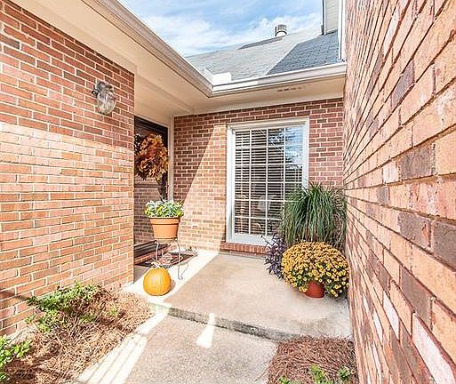 3rd image of 3117 Gatsby Ln