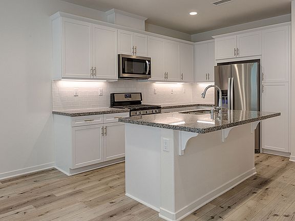 Paloma Homesite 128 Kitchen