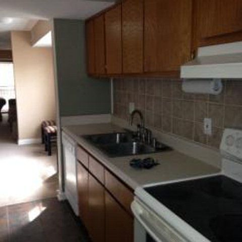 2nd image of 210 Appleby Dr