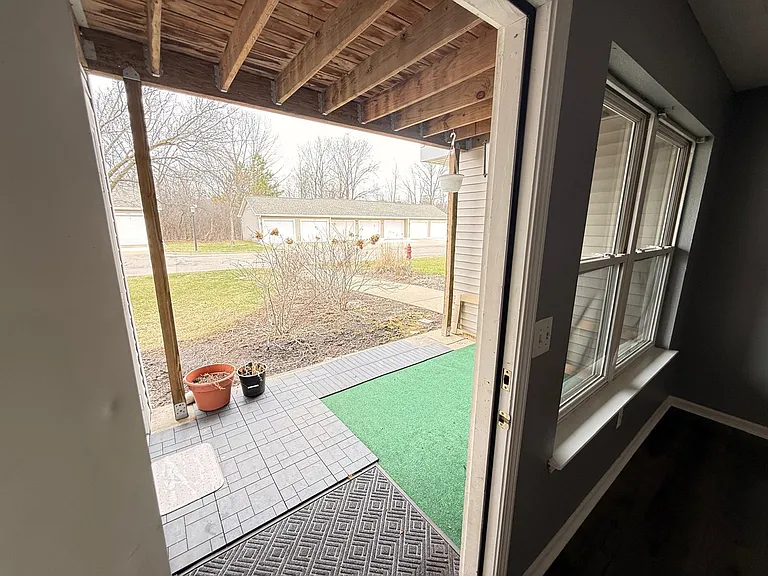 1401 Millbrook Trl — Photo 16
