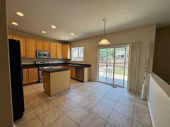 4th image of 10962 Timber Ridge Ln