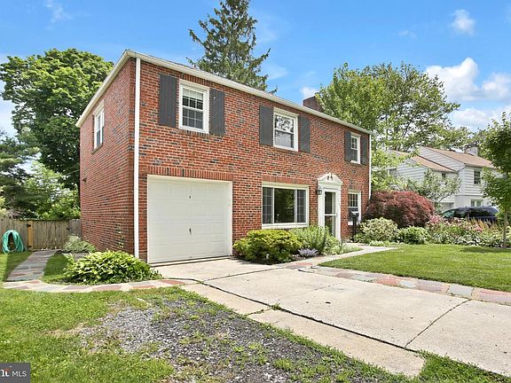 2nd image of 1302 Chatham Rd