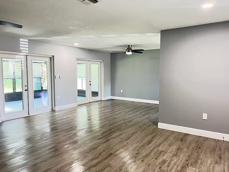 10508 Montpelier Cir — Photo 21