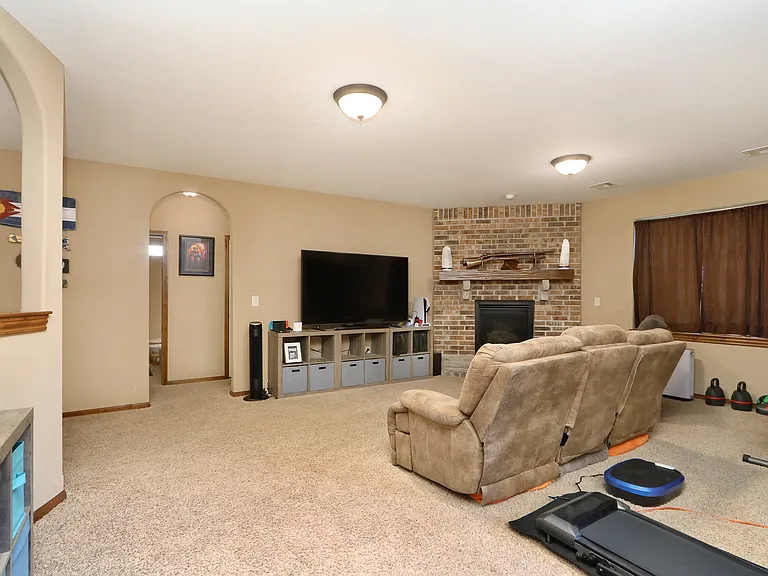 825 Laussac Dr — Photo 29
