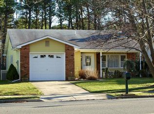 207 Courtshire Dr, Brick, NJ 08723