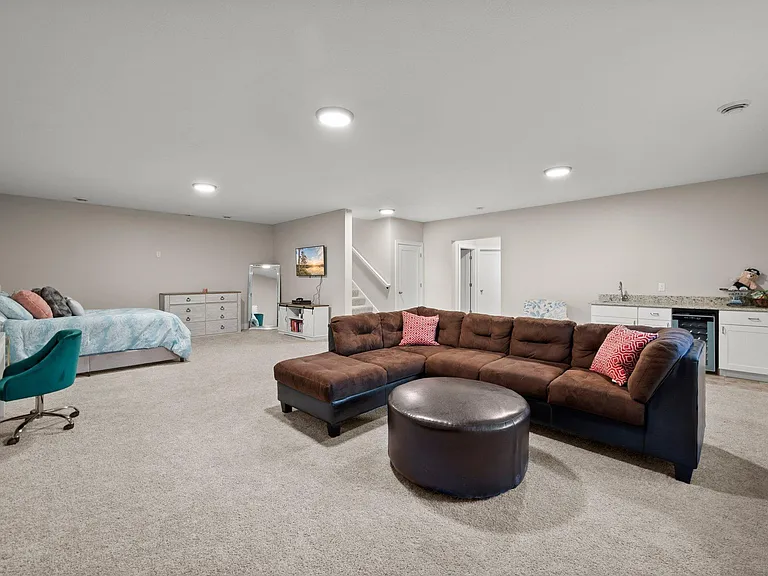 12601 Ridgemount Ave W — Photo 19