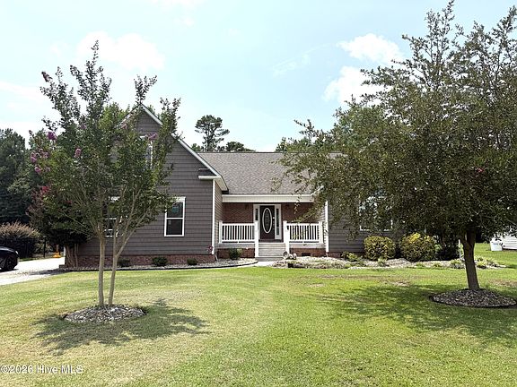 4th image of 83 Pickett Way