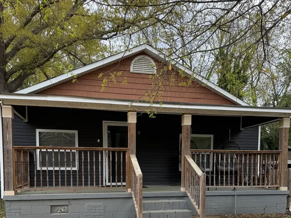 1221 Herndon St, Griffin, GA 30223