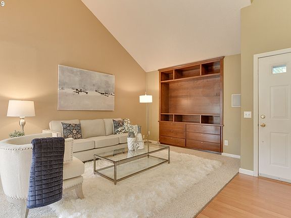 4th image of 6380 SE Heike Ct