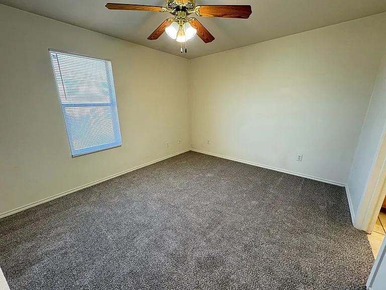 Sales--3809 Edgefield St. — Photo 11