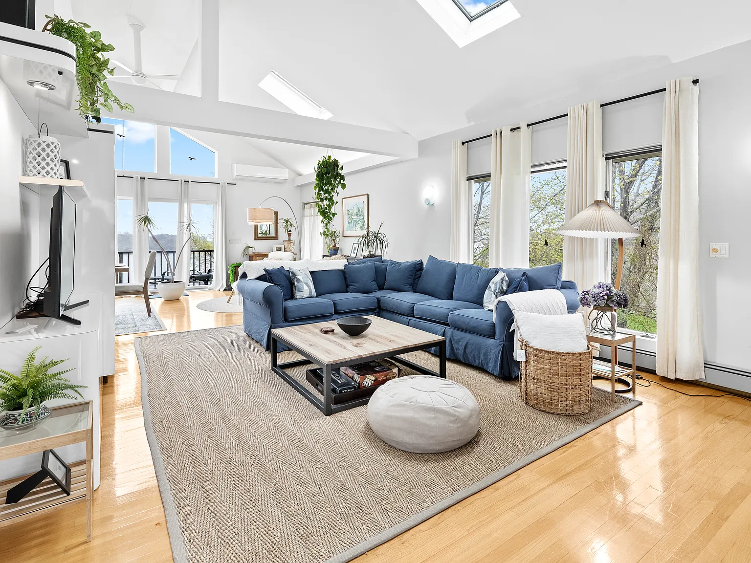 Montauk Waterfront Retreat — Photo 2