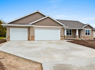 513 Kirkland Ave, Algoma, WI 54201