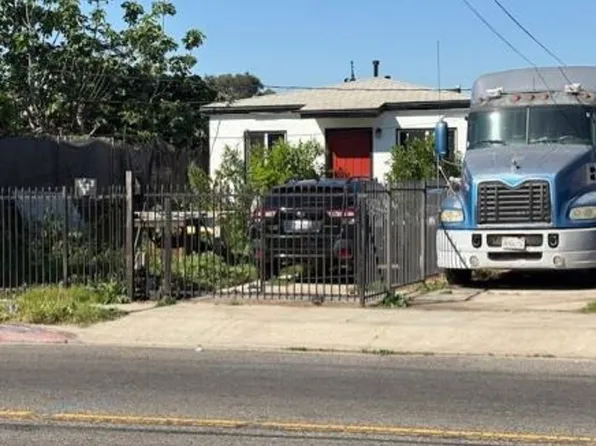 11023 Compton Ave, Los Angeles, CA 90059