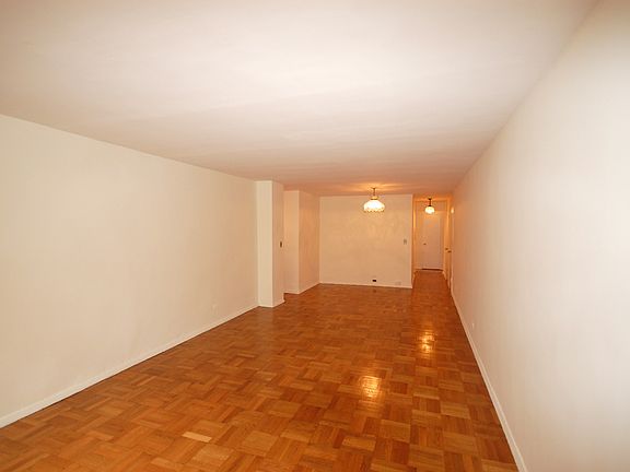 2nd image of 3215 Arlington Ave APT 2G