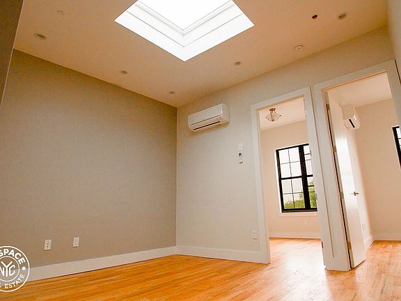 5th image of 896 Gates Ave #5