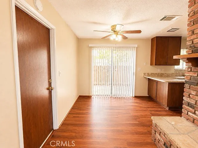 1 bed, 1000 sqft, $1,350 — Photo 3