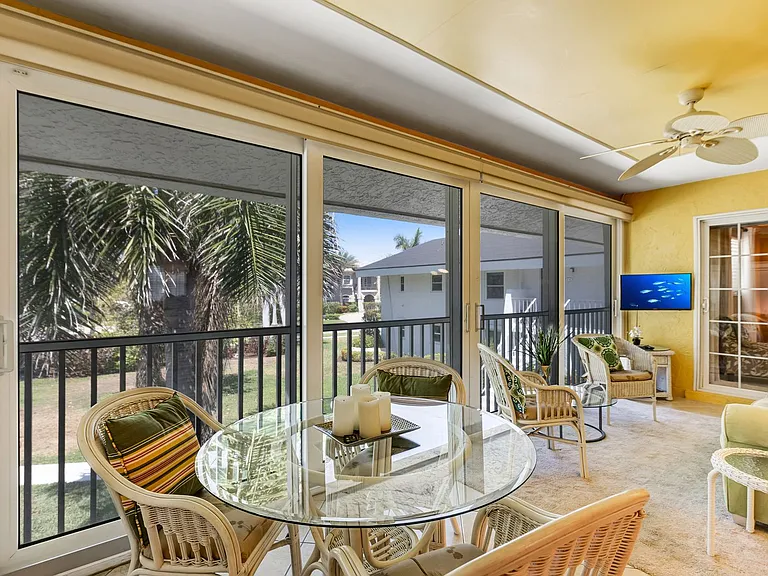 4126 Belair Ln #B10 — Photo 28
