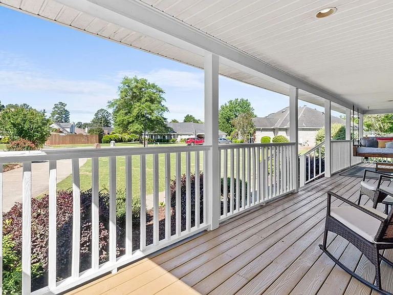 1210 Auxford Ave — Photo 4