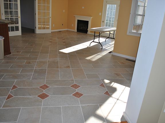 5th image of 9412 Strother Ln