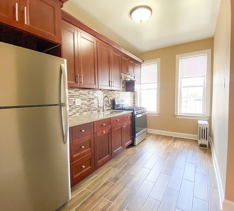 1st image of 30-15 45th St #4