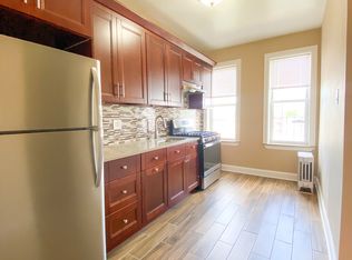 30-15 45th St #4, Astoria, NY 11103